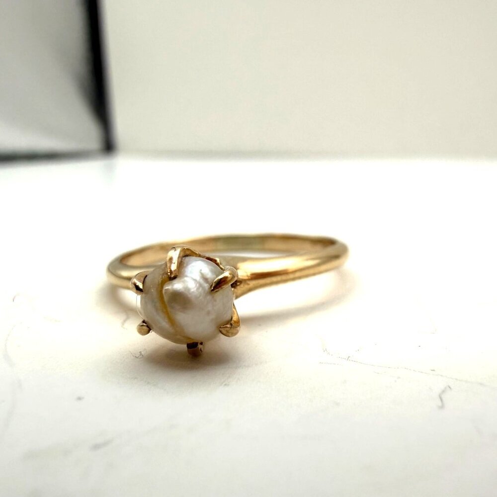 Vintage 14K Gold Tested Freshwater Pearl Solitaire Ring Unmarked Yellow Gold